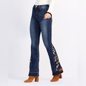 NWT PROSPERITY Laura Embroidered Bootcut Jean